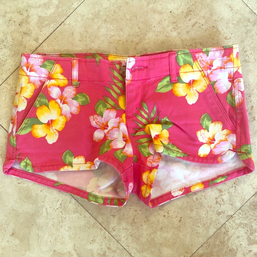 HOLLISTER Pink Denim HAWAII Shorts!